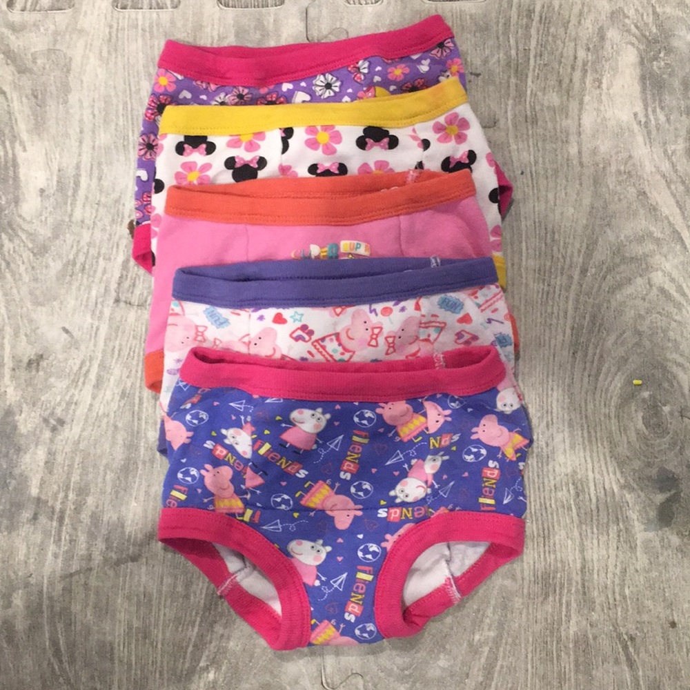 Toddler training pants, 2T.